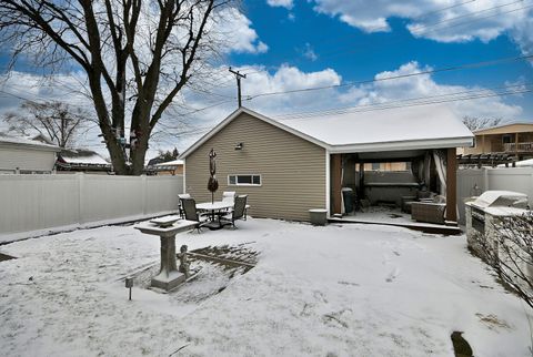 Tiny photo for 7224 N Oleander Avenue, Chicago, IL 60631 (MLS # 12599644)