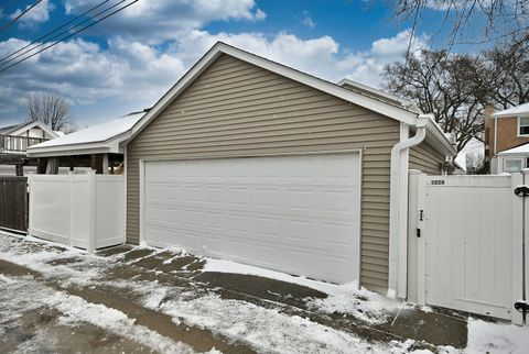 Tiny photo for 7224 N Oleander Avenue, Chicago, IL 60631 (MLS # 12599644)