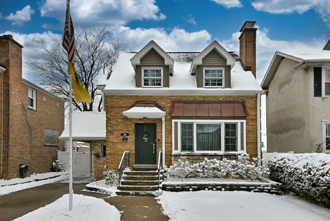 Photo of 7224 N Oleander Avenue, Chicago, IL 60631 (MLS # 12599644)