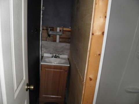 Tiny photo for 202 Jefferson Street, Buffalo, IA 52748 (MLS # 100000049)