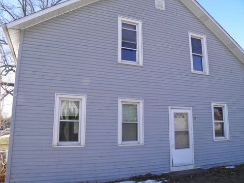 202 Jefferson Street Buffalo IA 52748