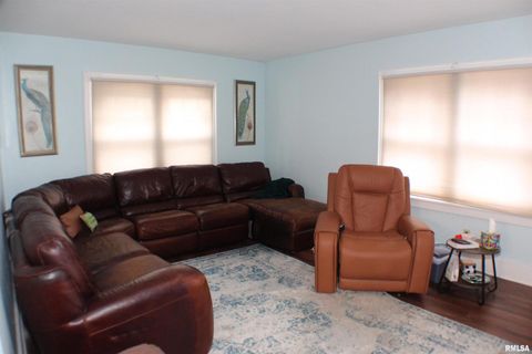 Tiny photo for 2723 ARLINGTON Avenue, Davenport, IA 52803 (MLS # QC4269619)