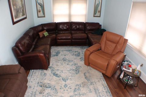 Tiny photo for 2723 ARLINGTON Avenue, Davenport, IA 52803 (MLS # QC4269619)