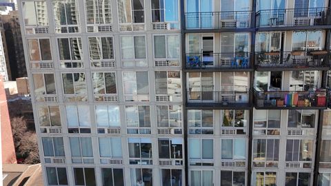 Tiny photo for 450 W Briar Place #10J, Chicago, IL 60657 (MLS # 12597437)