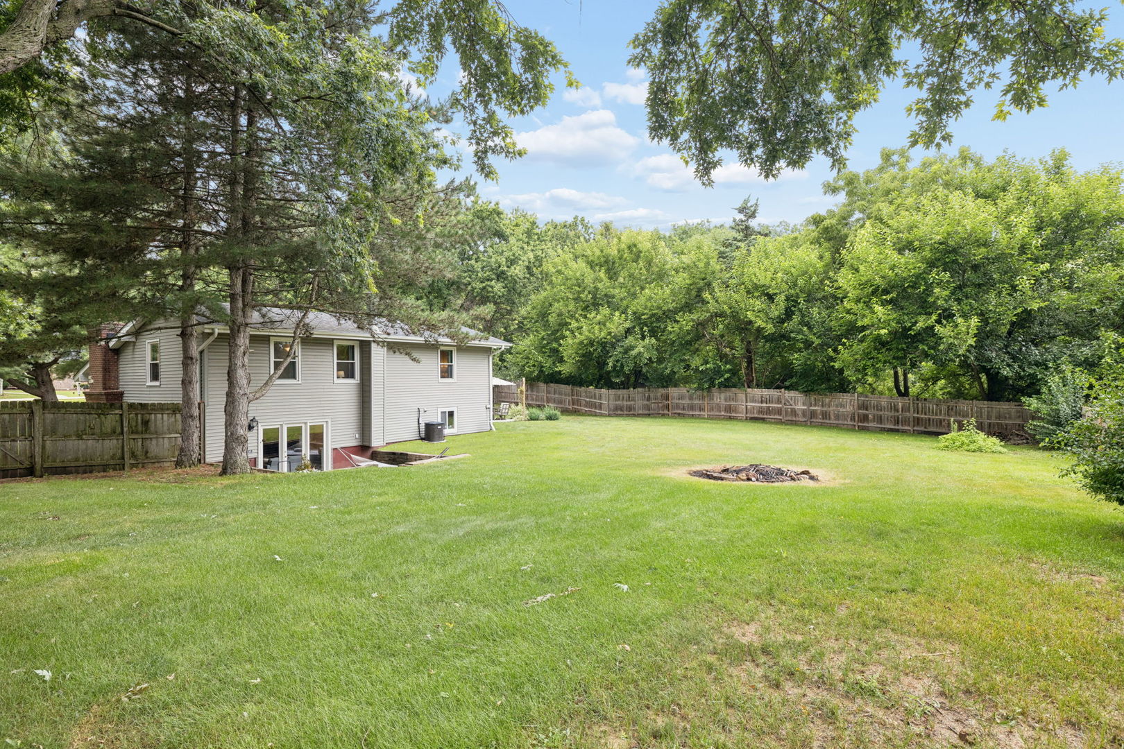 10S071 Ridge Road