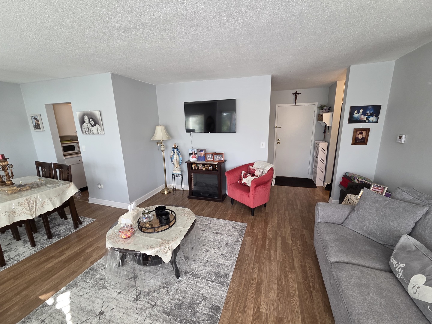 5500 Lincoln Avenue 319E