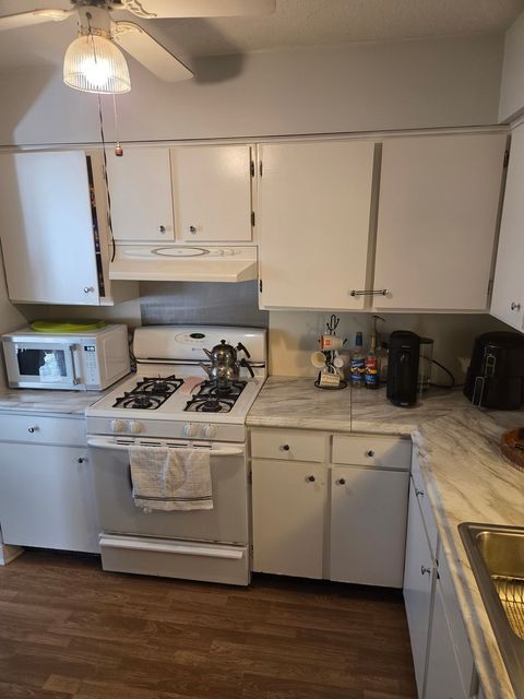 Tiny photo for 5500 Lincoln Avenue #319E, Morton Grove, IL 60053 (MLS # 12506084)
