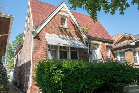 Tiny photo for 3530 Elmwood Avenue S, Berwyn, IL 60402 (MLS # 12738111)