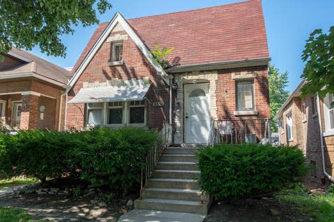 Tiny photo for 3530 Elmwood Avenue S, Berwyn, IL 60402 (MLS # 12738111)