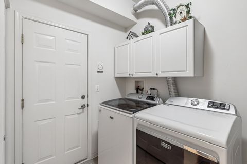 Tiny photo for 438 N Keswick Court, Round Lake, IL 60073 (MLS # 12584698)