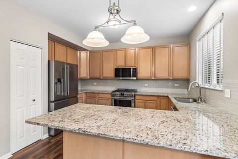 Tiny photo for 438 N Keswick Court, Round Lake, IL 60073 (MLS # 12584698)