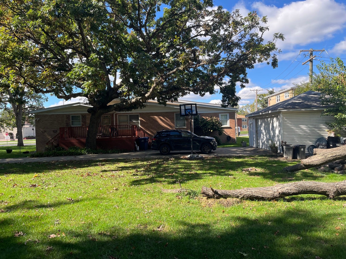 8747 S Roberts Road