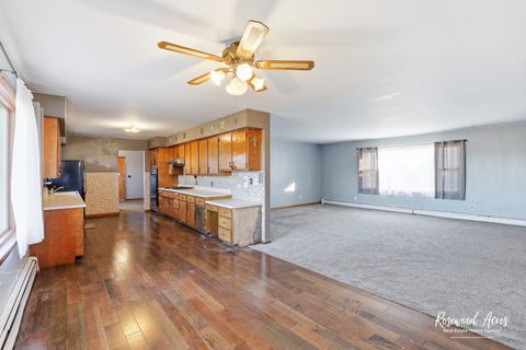 Tiny photo for 209 E 3rd Street, Aroma Park, IL 60910 (MLS # 12570532)