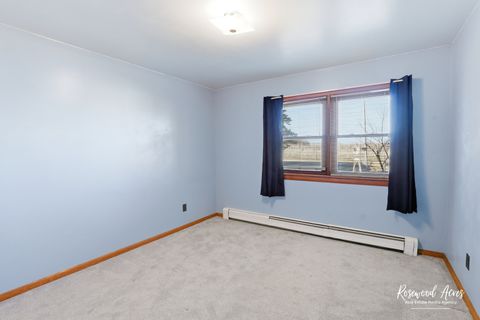 Tiny photo for 209 E 3rd Street, Aroma Park, IL 60910 (MLS # 12570532)