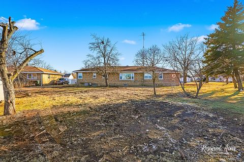 Tiny photo for 209 E 3rd Street, Aroma Park, IL 60910 (MLS # 12570532)