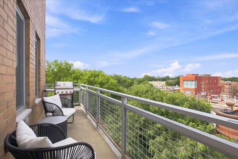 Tiny photo for 3920 N Sheridan Road N #504, Chicago, IL 60613 (MLS # 12720205)