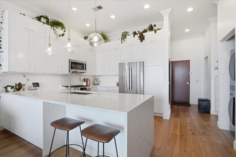 Tiny photo for 3920 N Sheridan Road N #504, Chicago, IL 60613 (MLS # 12720205)