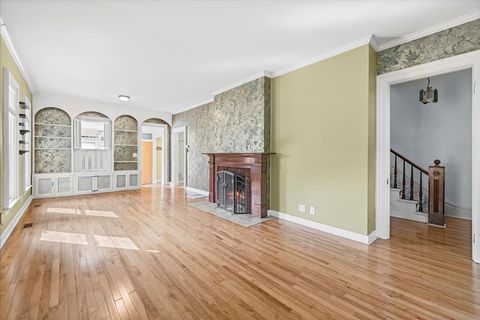 Tiny photo for 300 N South Elgin Boulevard, South Elgin, IL 60177 (MLS # 12533410)