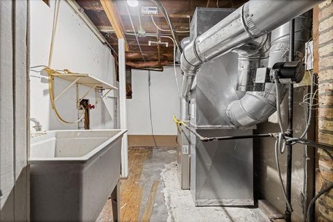 Tiny photo for 300 N South Elgin Boulevard, South Elgin, IL 60177 (MLS # 12533410)