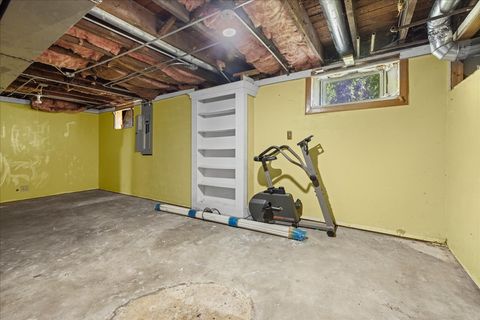 Tiny photo for 300 N South Elgin Boulevard, South Elgin, IL 60177 (MLS # 12533410)