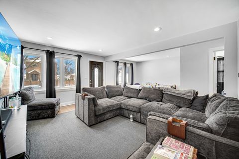 Tiny photo for 3322 N Pittsburgh Avenue, Chicago, IL 60634 (MLS # 12553551)