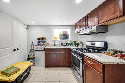 Tiny photo for 3322 N Pittsburgh Avenue, Chicago, IL 60634 (MLS # 12553551)