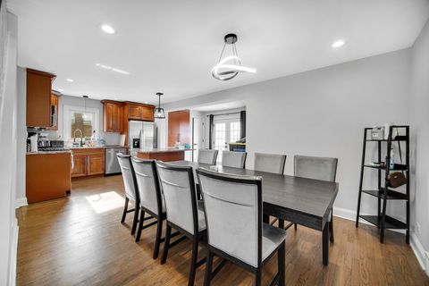 Tiny photo for 3322 N Pittsburgh Avenue, Chicago, IL 60634 (MLS # 12553551)