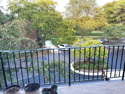 Tiny photo for 1500 Sandstone Drive #307, Wheeling, IL 60090 (MLS # 12462026)