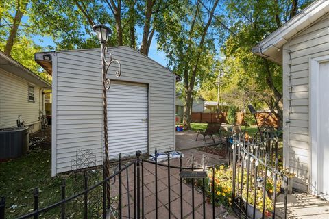 Tiny photo for 1747 W Illinois Avenue, Aurora, IL 60506 (MLS # 12498126)