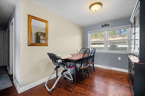 Tiny photo for 1747 W Illinois Avenue, Aurora, IL 60506 (MLS # 12498126)