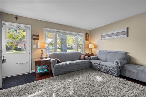 Tiny photo for 1747 W Illinois Avenue, Aurora, IL 60506 (MLS # 12498126)