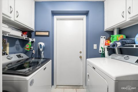 Tiny photo for 3239 Heather Glen Drive #3239, Aurora, IL 60504 (MLS # 12614307)