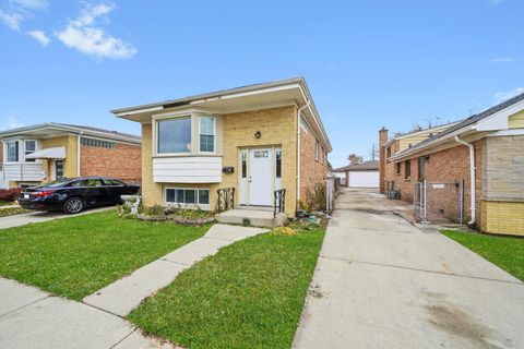 233 32nd Avenue Bellwood IL 60104