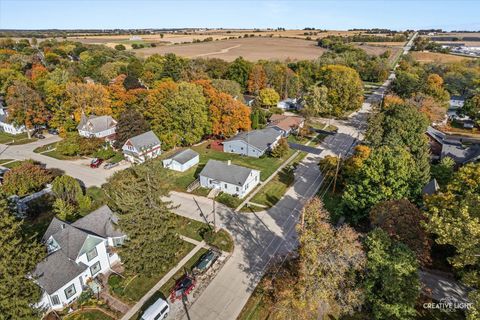 Tiny photo for 2 N Van Buren Street, Newark, IL 60541 (MLS # 12584602)