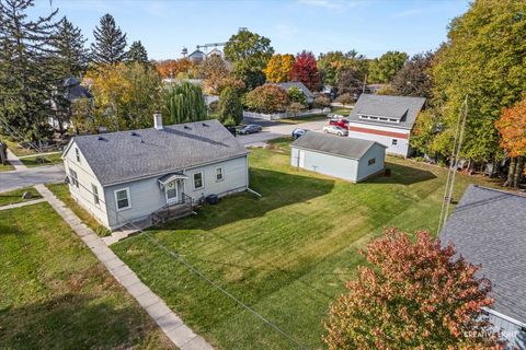 Tiny photo for 2 N Van Buren Street, Newark, IL 60541 (MLS # 12584602)