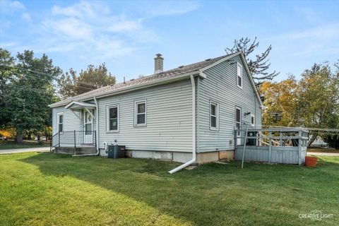 Tiny photo for 2 N Van Buren Street, Newark, IL 60541 (MLS # 12584602)