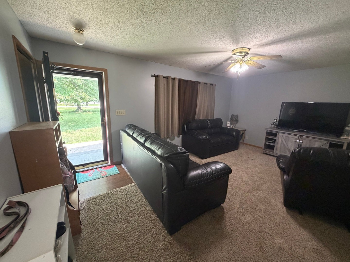 2218 S Thompsonville Road