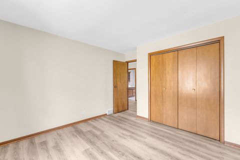 Tiny photo for 3303 Vermont Road, Woodstock, IL 60098 (MLS # 12581384)