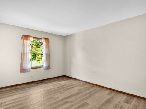 Tiny photo for 3303 Vermont Road, Woodstock, IL 60098 (MLS # 12581384)