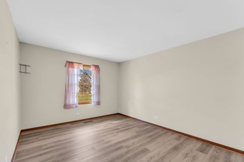 Tiny photo for 3303 Vermont Road, Woodstock, IL 60098 (MLS # 12581384)