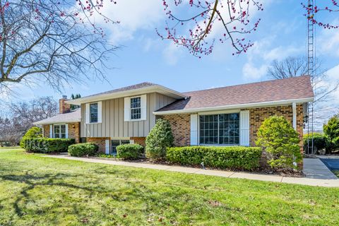 Tiny photo for 3303 Vermont Road, Woodstock, IL 60098 (MLS # 12581384)