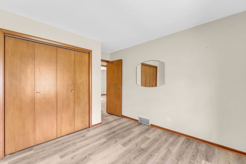 Tiny photo for 3303 Vermont Road, Woodstock, IL 60098 (MLS # 12581384)