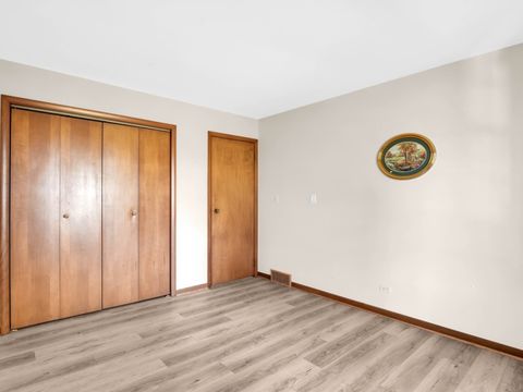 Tiny photo for 3303 Vermont Road, Woodstock, IL 60098 (MLS # 12581384)