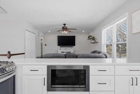 Tiny photo for 396 Nantucket Court, Bartlett, IL 60103 (MLS # 12565547)