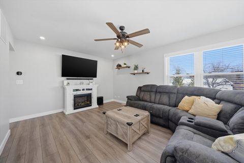 Tiny photo for 396 Nantucket Court, Bartlett, IL 60103 (MLS # 12565547)