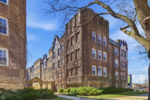 2331 W Farwell Avenue 3N Chicago IL 60645