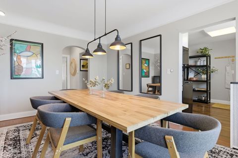 Tiny photo for 2331 W Farwell Avenue #3N, Chicago, IL 60645 (MLS # 12612546)