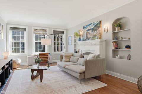 Tiny photo for 2331 W Farwell Avenue #3N, Chicago, IL 60645 (MLS # 12612546)