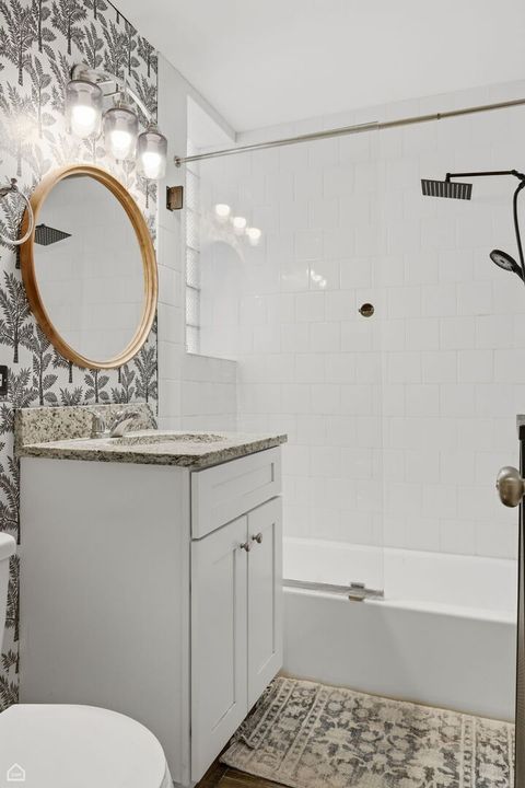 Tiny photo for 2331 W Farwell Avenue #3N, Chicago, IL 60645 (MLS # 12612546)