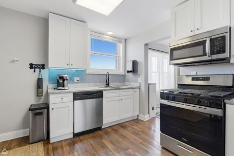 Tiny photo for 2331 W Farwell Avenue #3N, Chicago, IL 60645 (MLS # 12612546)